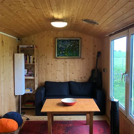 Wilde Möhre Bauwagen Sommerküche Draussen Abenteuer