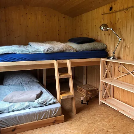 Wilde Möhre Bauwagen Sommerküche Draussen Abenteuer Ferienhaus Carmzow-Wallmow