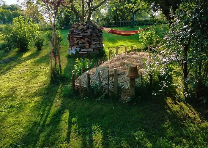 Wilde Moehre Bauwagen Sommerkueche Draussen Abenteuer * Carmzow-Wallmow