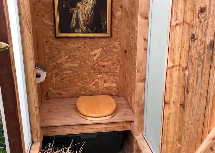 Wilde Möhre Bauwagen Sommerküche Draussen Abenteuer * Carmzow-Wallmow