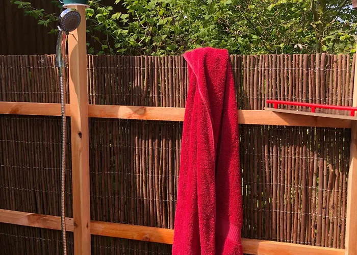 Wilde Möhre Bauwagen Sommerküche Draussen Abenteuer *